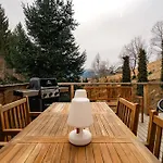 Strajerii Verzi Lodge *