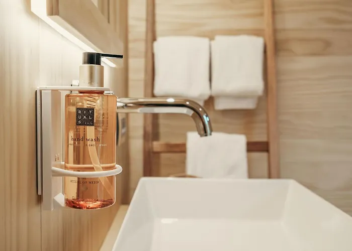 山林小屋 Strajerii Verzi