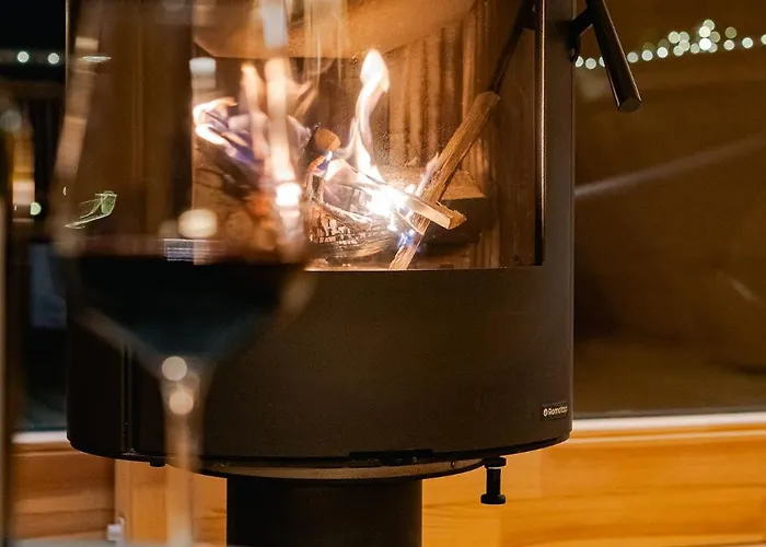 山林小屋 Strajerii Verzi *